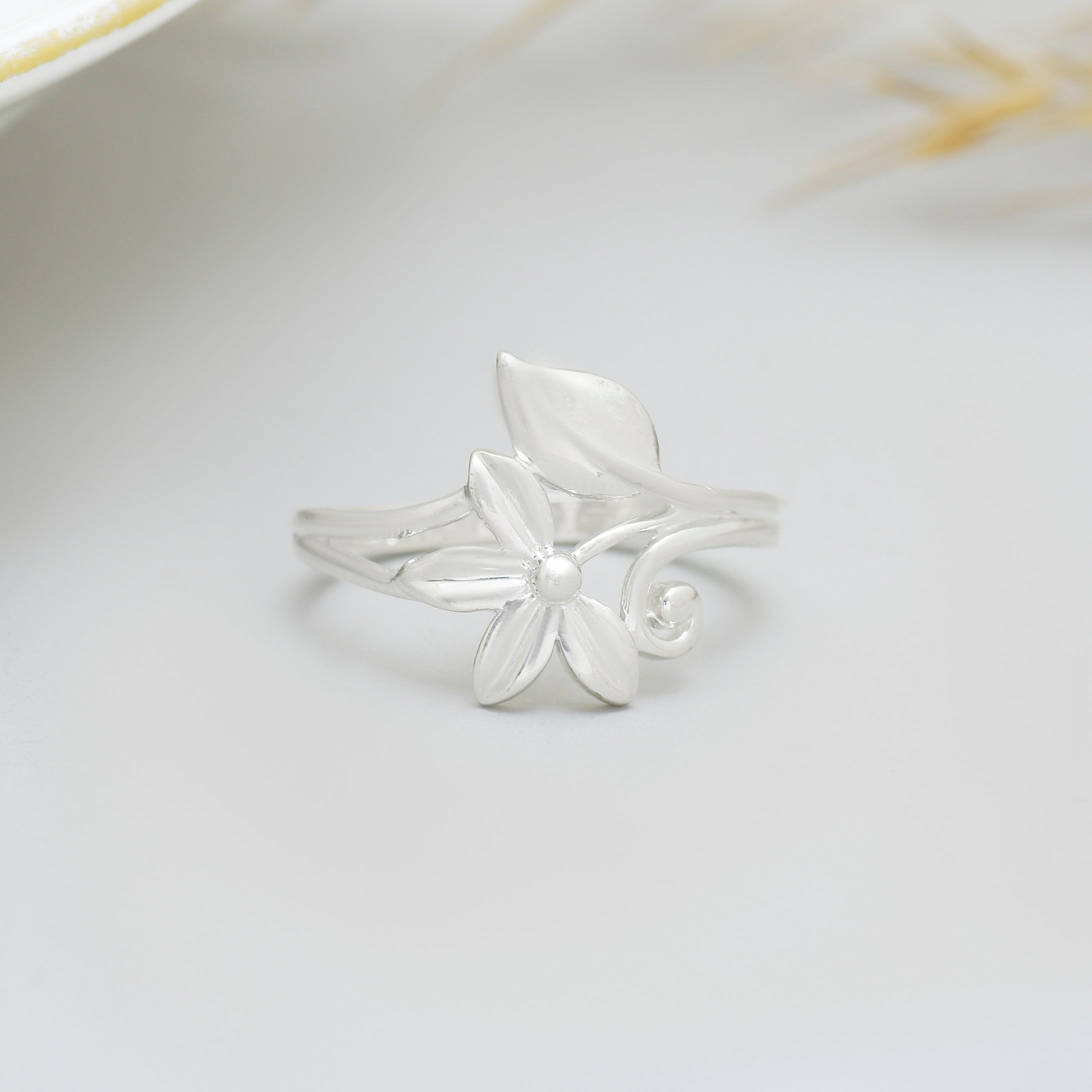 925 Silver Elegant Floral Leaf Silver Ring for Women | Minimal Nature Inspired Open Ring | Women's Jewelry | Gift for Her