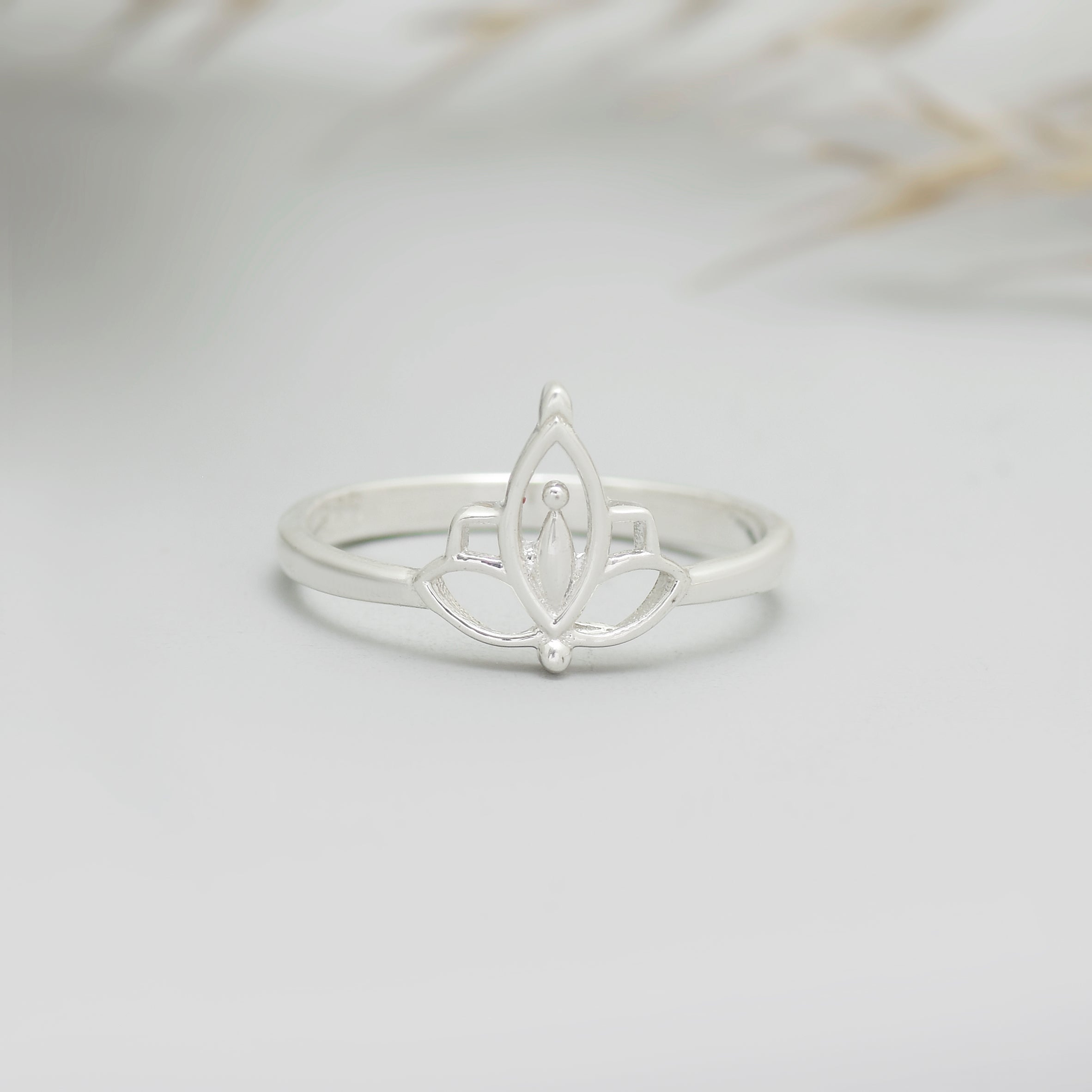 925 Sterling Silver Floral Openwork Ring | Minimalist Lotus Flower Ring | Elegant Nature Inspired Jewelry for Women | Gift for Friends