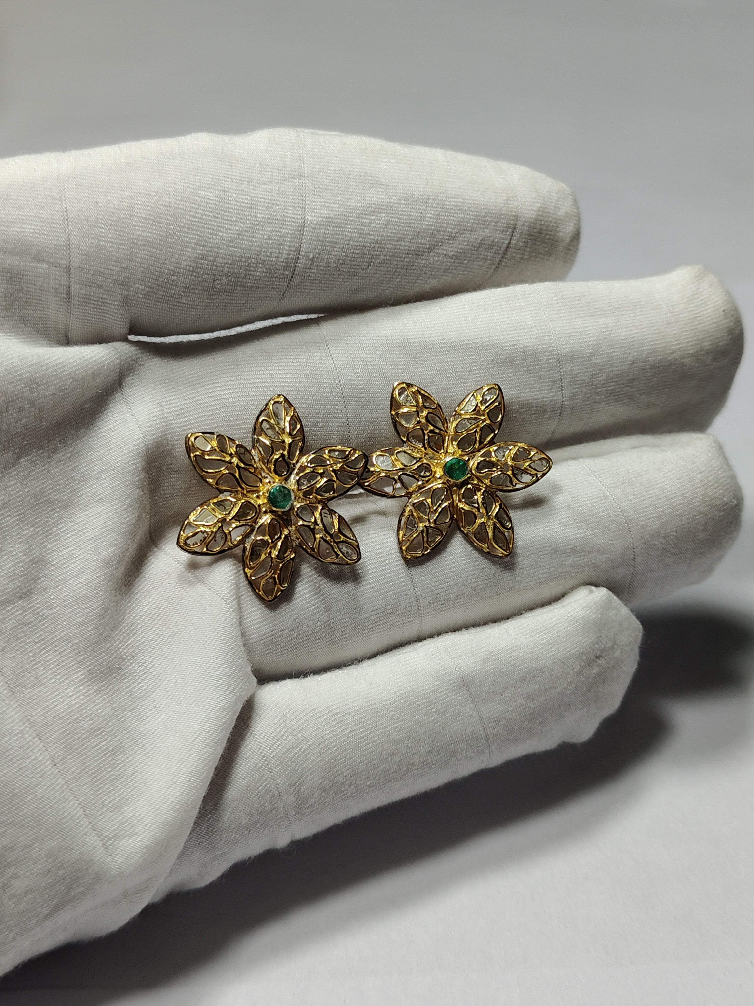 Emerald Flower Stud Earrings for Women 925 Sterling Silver Gold Plated Handmade Floral Filigree Earrings Green Gemstone Jewelry Gift for Her Everyday Wear Luxury Designer Earrings, Natural Emerald Gemstone Stud Earrings, Romantic jewelry