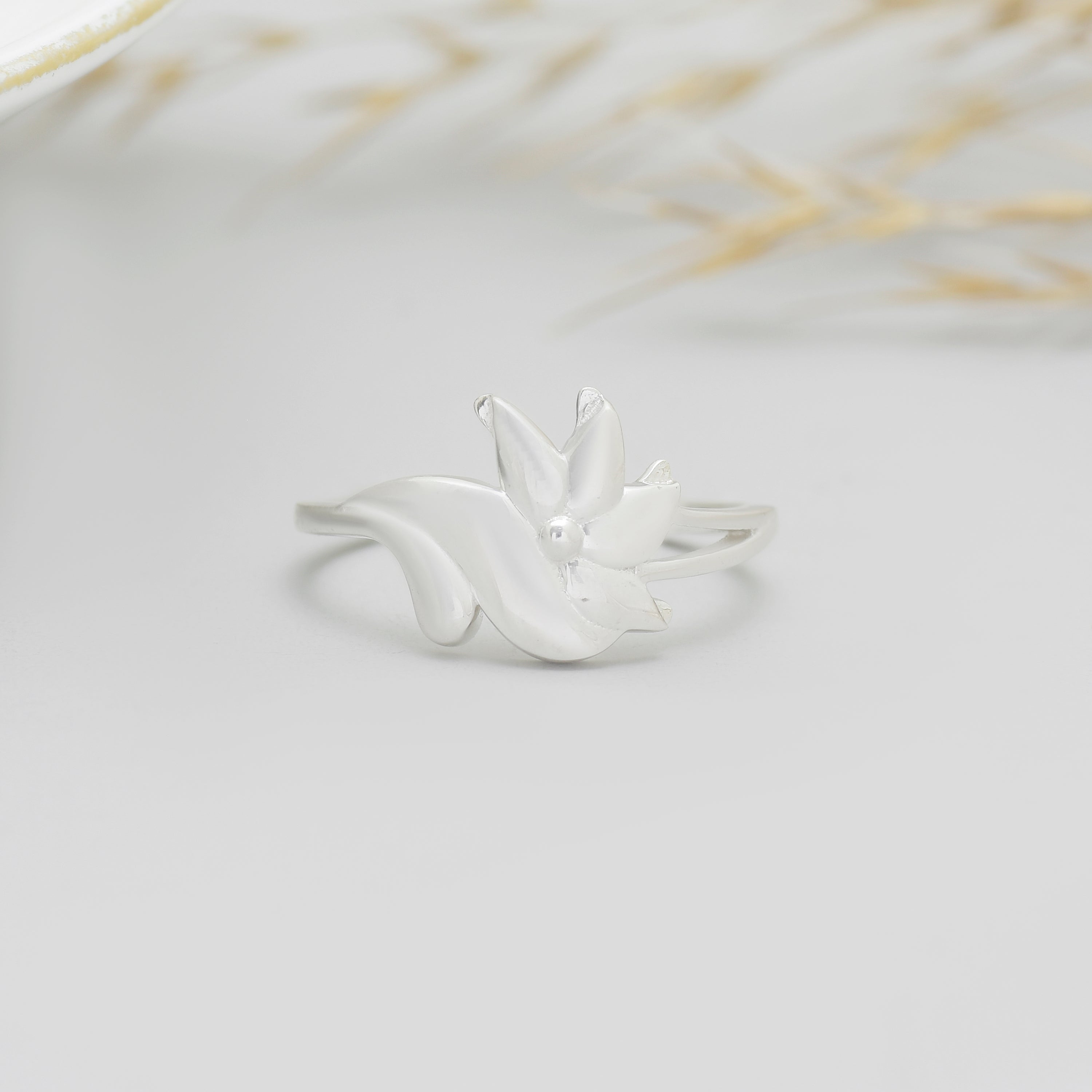 925 Sterling Silver Floral Leaf Ring for Women | Elegant Nature Inspired Open Ring